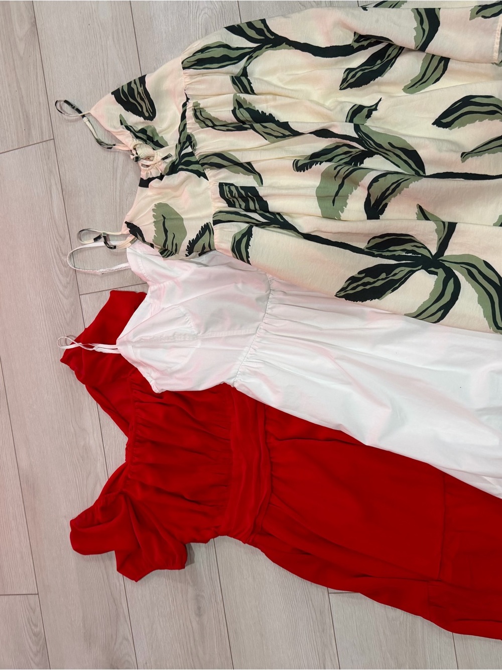 Women’s Red, White & Green Leaf Print Tank Tops Set